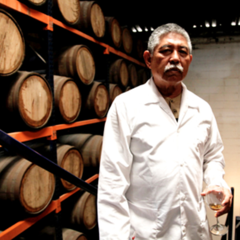 La Hechicera rum colombia Maestro Ronero